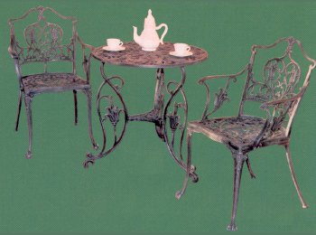 Sill&oacute;n y mesa "Tulip&aacute;n"