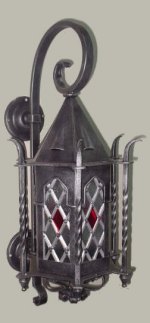 Farol tudor con vitreaux